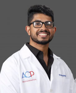 Profile Picture Dr. Neeraj Surathu, BDS, digital dentistry expert.
